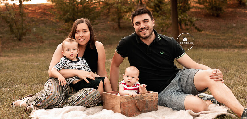 servizio fotografico famiglia bambini monza brianza milano, fotografo famiglia monza, servizio fotografico famiglia cane monza brianza milano